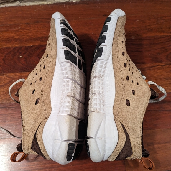 BRAND NEW Nike Free Run Trail DK Driftwood/Dark Russet Men's Size 11.0 - Picture 5 of 9